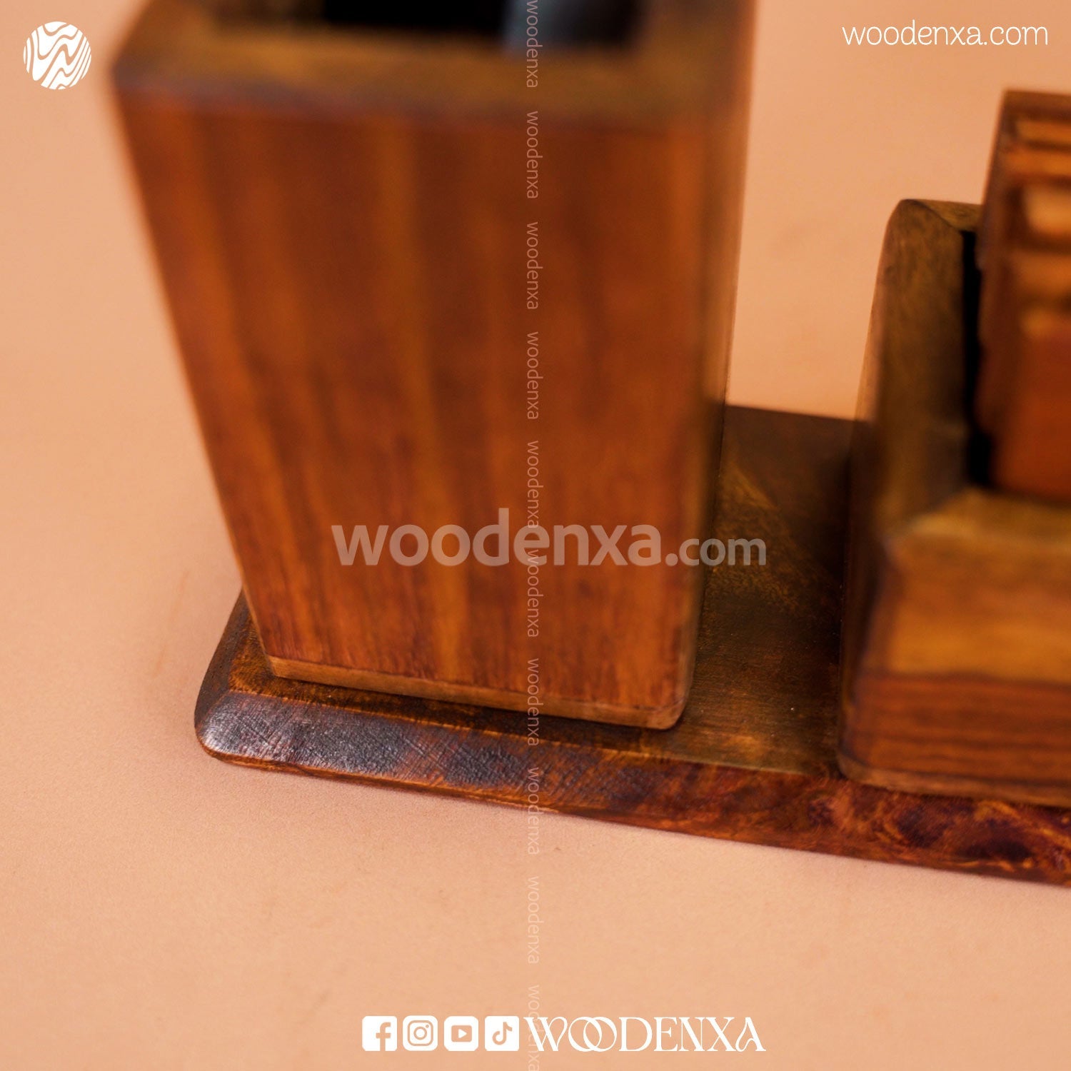 Office Desk Organizer with Pen Holder