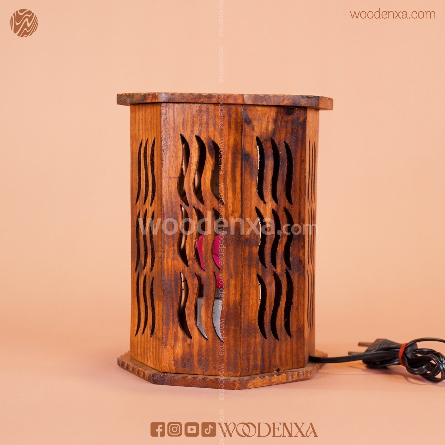 Wooden Table Lamp with Beautiful Carving